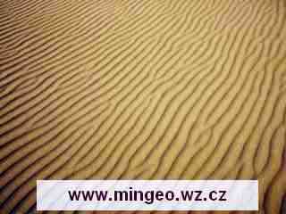 Čeřinky pouštního písku na Sahaře